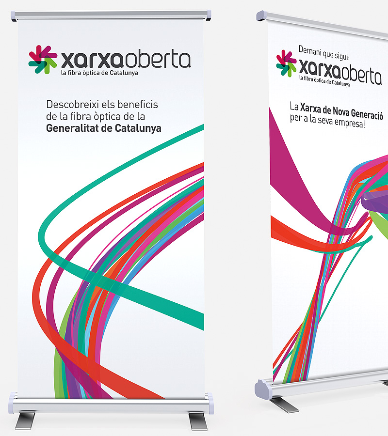 Diseño gráfico de roll ups corporativos para feria Diseño gráfico para compañía telecomunicaciones